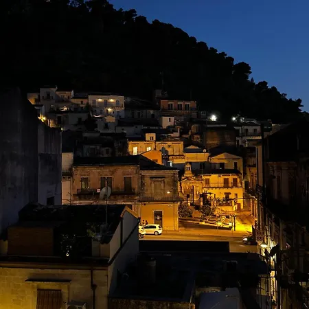La Terrazza Segreta Di Modica Penzion Modica